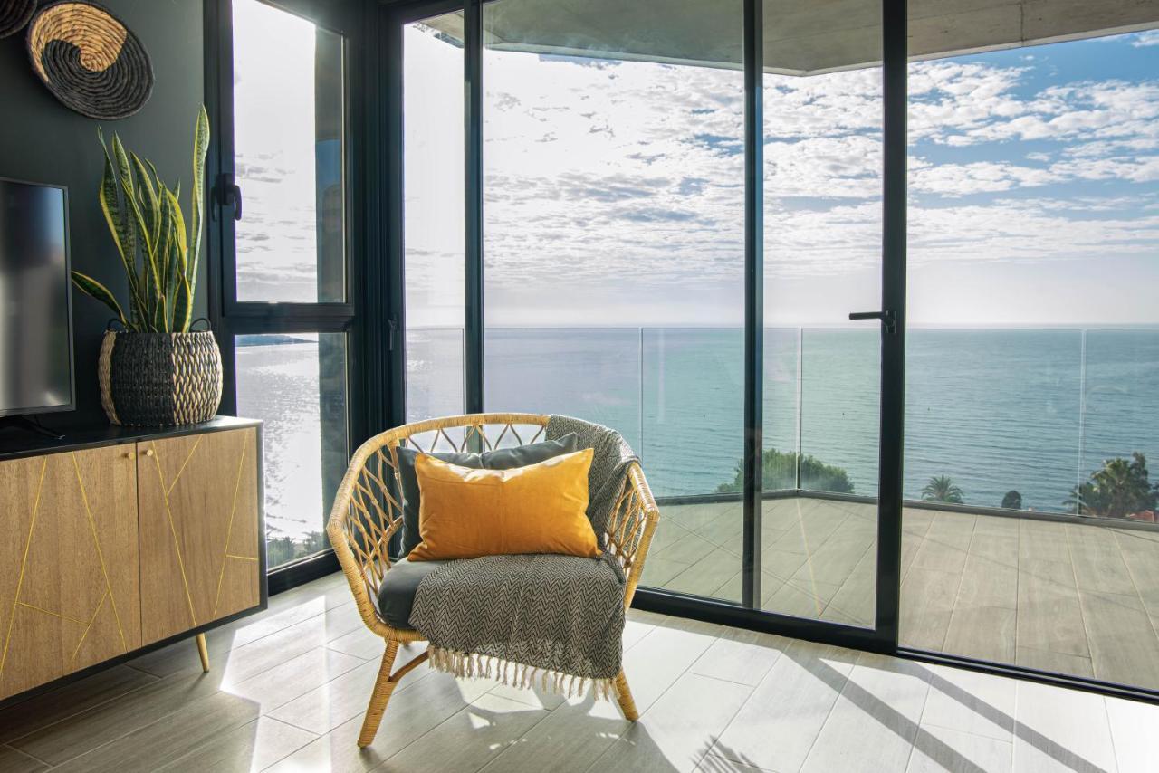 Modern Sea Front East Wind Apartment Alicante Bagian luar foto