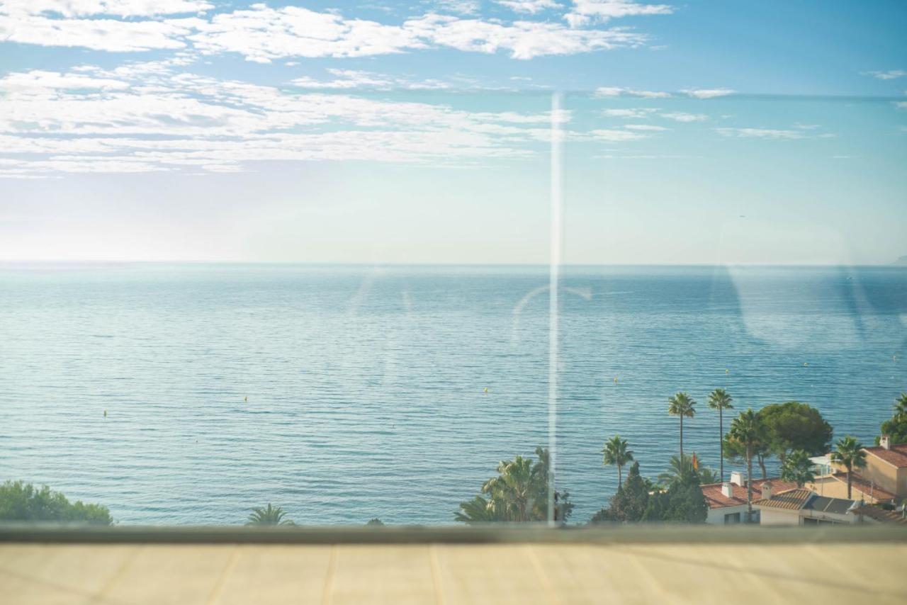 Modern Sea Front East Wind Apartment Alicante Bagian luar foto